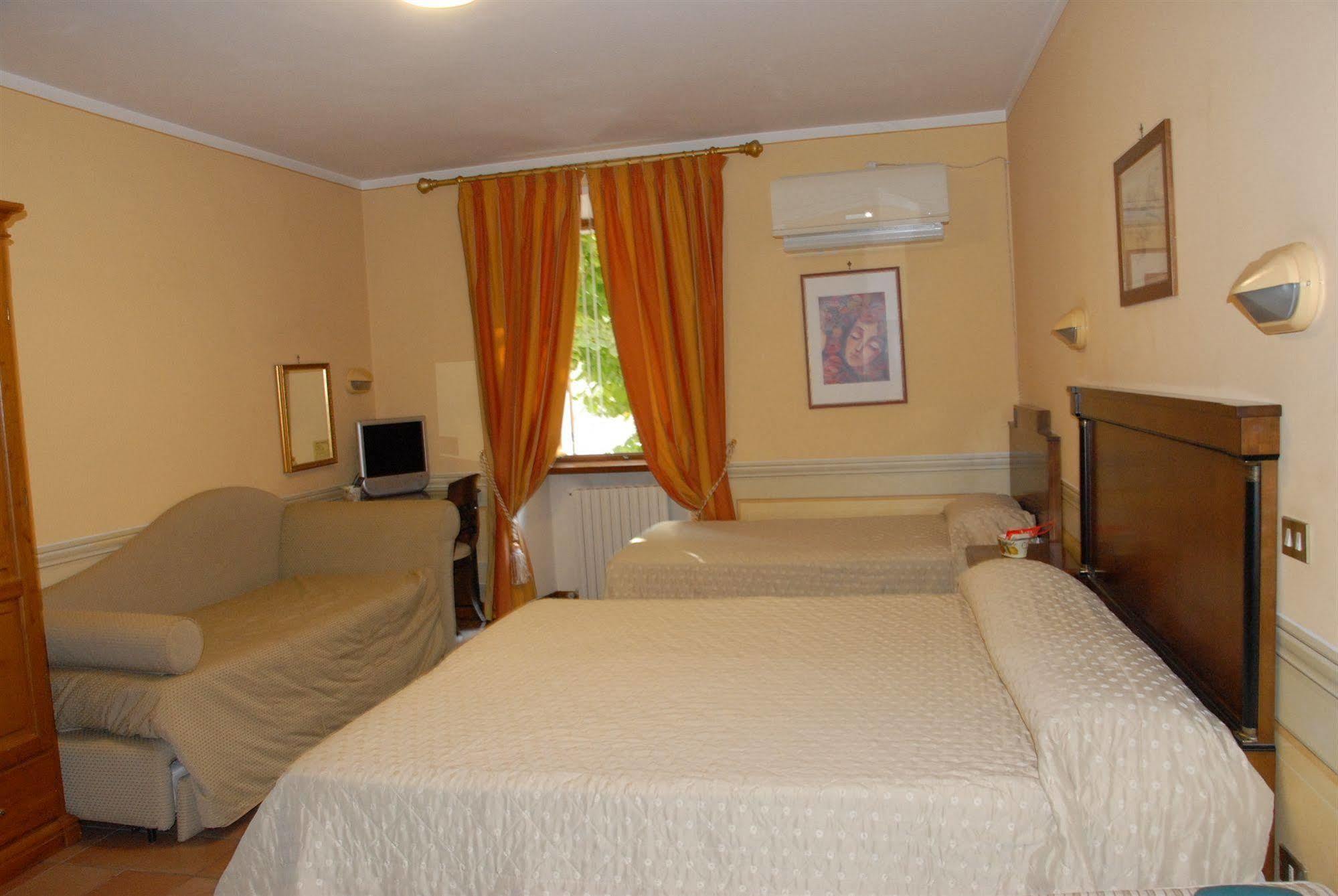 Hotel Il Panciolle Spoleto Esterno foto