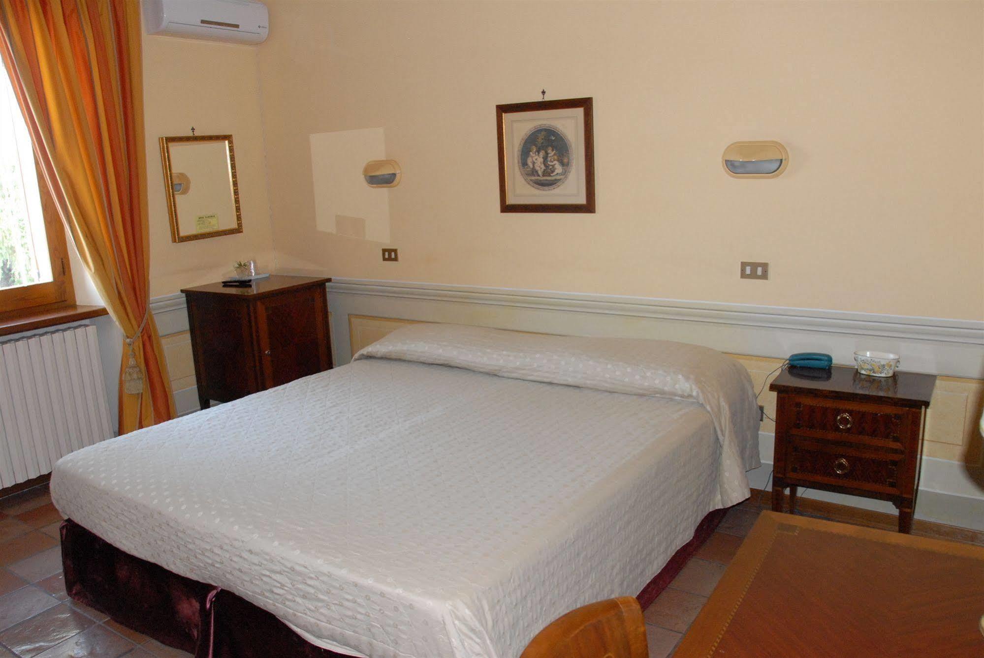 Hotel Il Panciolle Spoleto Esterno foto